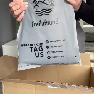 Unboxing + Try-on unserer gefütterten Thermoleggings 🤍

Perfekt für die Übergangszeit, wenn es noch frisch ist, du aber nicht auf Leichtigkeit verzichten willst.

Das weiche Innenfutter hält dich ange