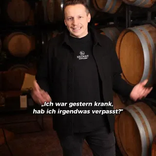 Da ist man einmal nicht da und schon verpasst man alles 😂⁠
⁠
Wer kennt diese Situation?⁠
⁠
#arbeitsalltag #witzigesvideo #trend #heimatdistillers #funny