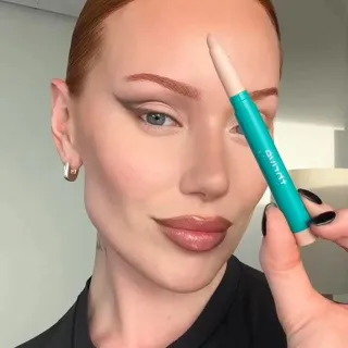 Makeup artist approved. Made effortless for you. ✨

 @gabxxrielle walks through how she creates an editorial glam using Brilliant Eye Brightener in Teresa, Ella, and Denise.

#thrivecausemetics