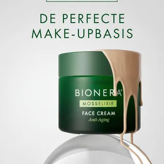 Voor een perfecte make-upbasis heb je vaak helemaal geen primer nodig. Het belangrijkste is dat je gezichtsverzorgingsproducten de juiste ingrediënten bevatten. 

Onze MossElixir™ Face Cream met squal