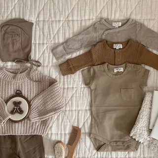 The unofficial starter pack for a very (very) cozy week🤎