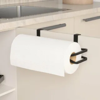 Astuce organisation : utilisez l’intérieur des portes d’armoires pour ranger les articles utilisés régulièrement 🌿
