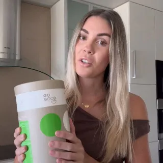 I’ve officially reached the point where I have to hide this protein powder around the house because everyone keeps going back for more!!! 😅

I’ve been loving this clean and no-nasties vanilla protein 