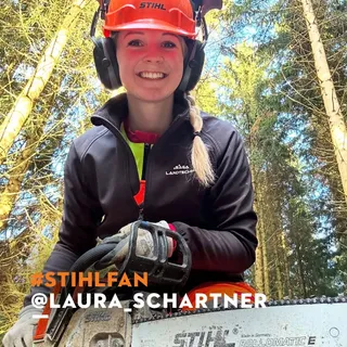 Ready, set, GO: @laura_schartner  is ready to start another successful day with STIHL! 🧡 Want to be shared on our feed too? All you have to do is to use #STIHLFan on your posts for us to see it. 👀

#S