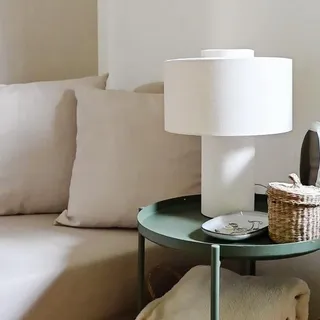 9.4.26 | Eine Sache, die alles verändert

Das Geheimnis, warum Influencer Wohnungen so gut aussehen? Lichtinseln! 💡 

Statt einer einigen hellen Deckenlampe setz lieber auf mehrere Lichtquellen auf ve