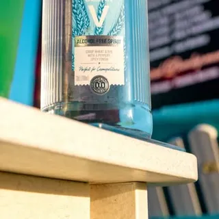 PO(clean)V: Catch us at Rooftop Cinema Club, Miami Beach 🌴

Name a better beverage than this Blue Lagoon (sans alcohol) to sip on whilst watching a movie up here. We’ll wait.

Life Tastes Better Clean