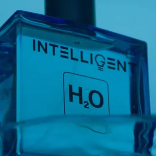 Effortless compliments. Unshakable confidence.

INTELLIGENT H2O is fresh, clean, and incredibly easy to wear. Bright citrus tops a crisp aquatic core, backed by enough depth to speak for itself.

Your