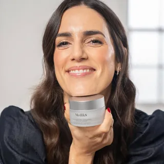 Hoy seguimos celebrando el talento, la fuerza y la inspiración de todas las mujeres.

En Medik8 queremos agradecer a todas las mujeres que forman parte de nuestra historia y que, con su dedicación y p