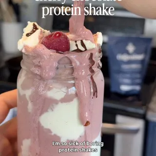Cherries are rich in antioxidants that help reduce inflammation and oxidative stress. Cocoa powder helps with circulation and blood flow improving heart and brain health. A2 milk is highly digestible 