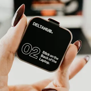 As someone who edits nonstop and likes to store her photos, I love that the HoldX keeps my hard drive stuck exactly where it needs to be! No falling, no dangling, no mess.
If you want a cleaner editin