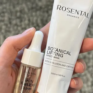 Happy Sunday🐣 
Unser Oster Sale läuft noch bis zum 06.04. 
spart bis zu -25% auf eure Lieblingsprodukte ✨ 
Ab einem MBW von 75€ gibt es eine Oster Überraschung dazu💗

#rosentalorganics #skincare #oste