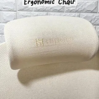 I’ve been wanting to upgrade my chair for the longest time and I finally did!!! 

As a content creator and marketing boy, I’m literally sitting all day so this just made sense 🙂‍↕️ 

Love how it’s so 