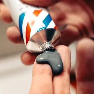 Fresh morning 🛁

Chez Sapiens, on fait simple : des savons solides pour le corps et la barbe & les cheveux, fabriqués en France avec des ingrédients naturels qui respectent ta peau dès le réveil 💧

Sa