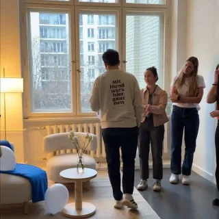 New chapter unlocked 💛

Unser neues Office ist offiziell eingeweiht und wir könnten uns nicht mehr freuen!

Auf neue Ideen, neue Projekte und ganz viel gemeinsame Zeit im Team 🐶✨

Let’s go 🚀