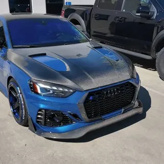 "The Stormy Blue" Carbon King 💙🖤
.
.
.
#audi #rs5 #audirs5 #carsofinstagram #carbonfiber