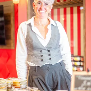 Saucisson au frigo ou à l'air libre ? 🤔

Nathalie vous explique comment le conserver en vidéo !