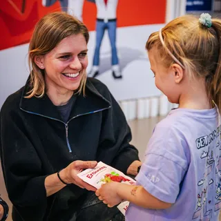 Fueling great performances and even bigger smiles!

Our official supplier buah keeps our players energized in the Players’ Lounge, while the youngest fans can look forward to special giveaways in the 