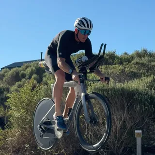 Aero testing in the full gas tunnel…

Ps, water bottle cages ✅ wheels ✅ bike ✅

#tt #triathlon #tribike #capetown #idot