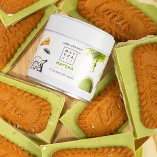 🍪💚 Recette de cookies avec seulement 3 ingrédients 🍫 Ces cookies au chocolat et au matcha sont totalement addictifs 😍 #recettesfaciles #recettesgourmandes #matcha #matcharecipes #chocolat #matchaandco