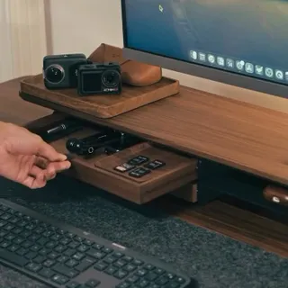 What’s in your drawer? 

Our modular wooden drawers provide multiple choice options and endless storage possibilities. 

What does your workspace need?

Hands and drawers shots kindly provided by: @jo