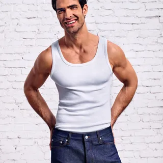 Un clásico Abanderado que no falla. 

Camiseta de tirantes Abanderado: cómoda, resistente y perfecta para llevar sola o como primera capa.

#abanderadoiconico
