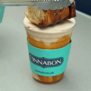 Nothing beats the iconic duo: Chillata & MiniBon 👀

Double the yum, double the vibes! Who else is obsessed? 🙌 

#cinnabon #cinnabonuk #cinnabonobsessed #CinnabonLover #CinnabonToGo #CinnabonMiniBon #C
