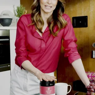 Morgen-Routine von Topmodel Eva Padberg ✨☕️
.
.
#morgenroutine #beautyroutine #kollagen #evapadberg #nahrungsergänzungmittel #workingmums
