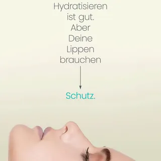 Lippenpflege kann mehr – Hydratisierung ist nur der Anfang! 💧

Weiche Lippen fühlen sich toll an, doch ihre Haut ist dünn, empfindlich und braucht mehr als nur Feuchtigkeit, um wirklich gesund zu blei