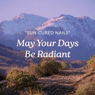 How to cure your nail strips properly (uv lamp edition) 

Did you know that overcuring can cause your nail strips to chip more easily? Cure for 5-10 sec. at a time to avoid overcuring! Should we do su