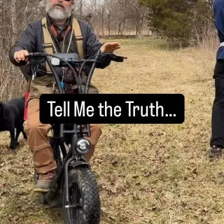 Tell me the truth, do you love or hate the E-Bike and E-Scooter Trend? #electricscooter #hiboy #dogtrainer