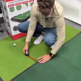 I liked the original @puttoutgolf AirBreak… the new AirBreak Max is even better. 

Here’s what I’d note. 
- better design with the standing platform going right up to the green and no gap.  Small but 