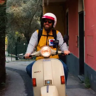 La vita lenta.
Destination 📍 Portofino. @_mr_half_ living the Italian dream on a 1979 P200E.

First year of production of the legendary PX series.
12 cv, 100 km/h top speed, the biggest motor availabl