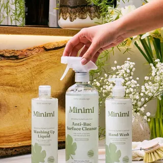 🌼 Say hello to our first-ever Spring edition! 🌼 
Soft, fresh, and comforting our Fig Leaf & Patchouli collection is here to turn everyday chores into small rituals of calm. 💛 
From washing hands to wi