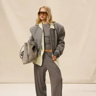 Back to Basics Drop 1 is NOW LIVE 💛

Our Soft Late Checkout Sets have landed in 3 classic colourways… effortless basics made to be styled your way.