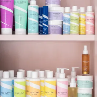 Forever postponing wash day 🤣

#boucleme #curlywashday #curlroutine #curlyhair #curlcommunity