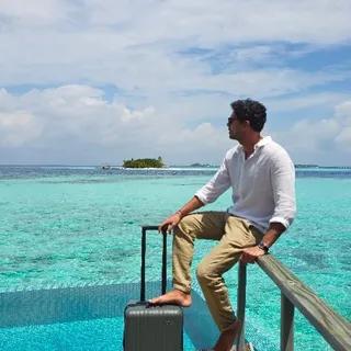 3 taxi, 2 voli, un idrovolante e una barca per raggiungere le Maldive…il paradiso!

Ma ora è tempo di cambiare...un’ora e mezza di volo e inizierà una nuova avventura: 
tanti driver, tuk tuk e un viag