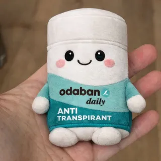 Okay, wie süß ist das bitte?! 😭 Unsere odaban-Produkte gibt es jetzt auch als flauschige Doppelgänger. Wir sind verliebt. 🥺👉👈 Limited Edition – ja oder nein? Sagt es uns! 🧸