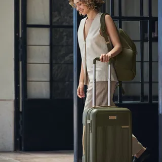 Here’s to lucky travels in Olive. Explore all the collections with this stunning colorway at the link in stories.

#BriggsandRiley #ArtofTravel #Sympatico #Baseline #Rhapsody