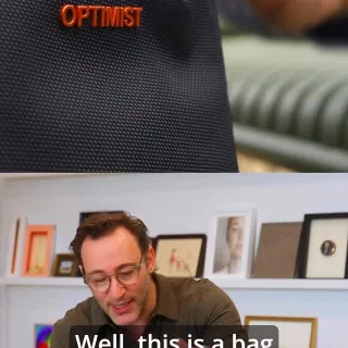 Having a side convo with @simonsinek but the camera kept rolling.

Meeting Simon in person, you instantly realize that his rise to being a public figure was never and *if* but merely a when. Wisdom co