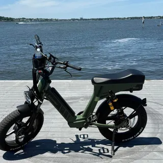 Docked up and soaking in the view. Weekend rides > everything else. 🌊⚡ ⁠
⁠
#RideBandit #ElectricFreedom