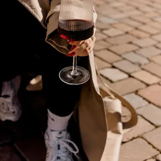 Und, schon deinen Lieblingswein in unserem Paris Weinglas genossen? 🍷✨
