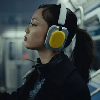 In NYC, Headphone (a) literally never sleeps.

Directed & concept by @humanmusicplatform