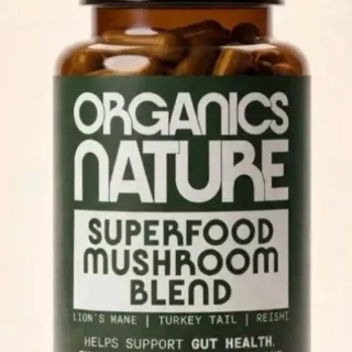 Introducing our new addition Superfood Mushroom Blend Capsules.

Formulated with Reishi, Lion’s Mane, and Chaga, functional mushrooms traditionally used to support focus, immunity, and overall balance