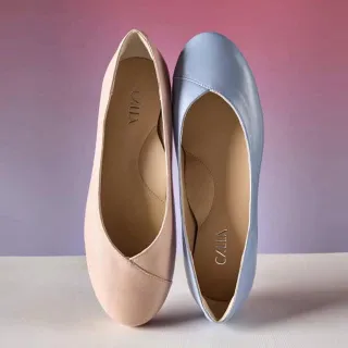 Who remembers Charlotte?

You’ll be excited to know that she’s coming back… very soon 🤍

Charlotte was never just a ballet flat – she was the pair you wore everywhere, the one you wish you’d bought in