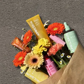 A bouquet of glow💐🪄

Obsessed✨

#aprilskin #skincare