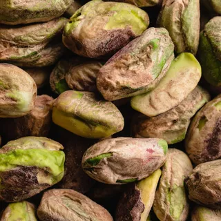 Did you know that pistachios are a great source of melatonin? 💤

Melatonin is the hormone that helps regulate your sleep-wake cycle, signalling to your body when it’s time to wind down and rest.

But 