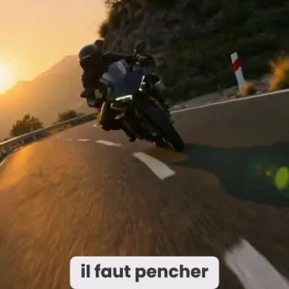 🚨 LE SECRET DU CONTRE-BRAQUAGE À MOTO EXPLIQUÉ

Quand tu roules à moto, tu penses braquer à droite pour aller à droite, mais passé 30 km/h, c'est l'inverse. C'est le contre-braquage : tu pousses le de