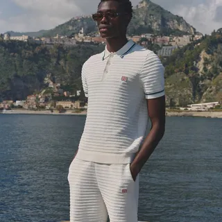 With its sports-inspired design, the Riviera set is a standout addition to your wardrobe.