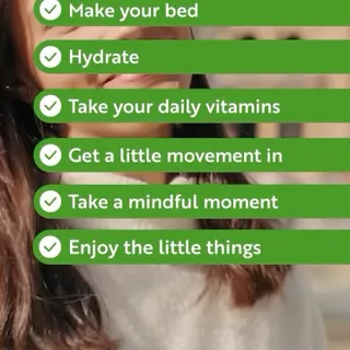 Busy mornings? Long days? Staying on top of your wellness doesn’t have to be complicated. A glass of water, your daily vitamins, a moment to breathe. These quick habits can make a big difference in fe