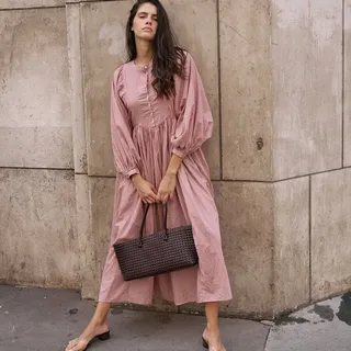 She’s landed instore! 🕊️ The silhouette you didn’t know you needed…until now. The Anika in Mulberry.